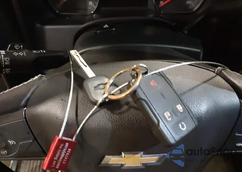 2015 Chevrolet Silverado 1500 1Lt из США, поврежденный, VIN 1GCVKREH0FZ281983